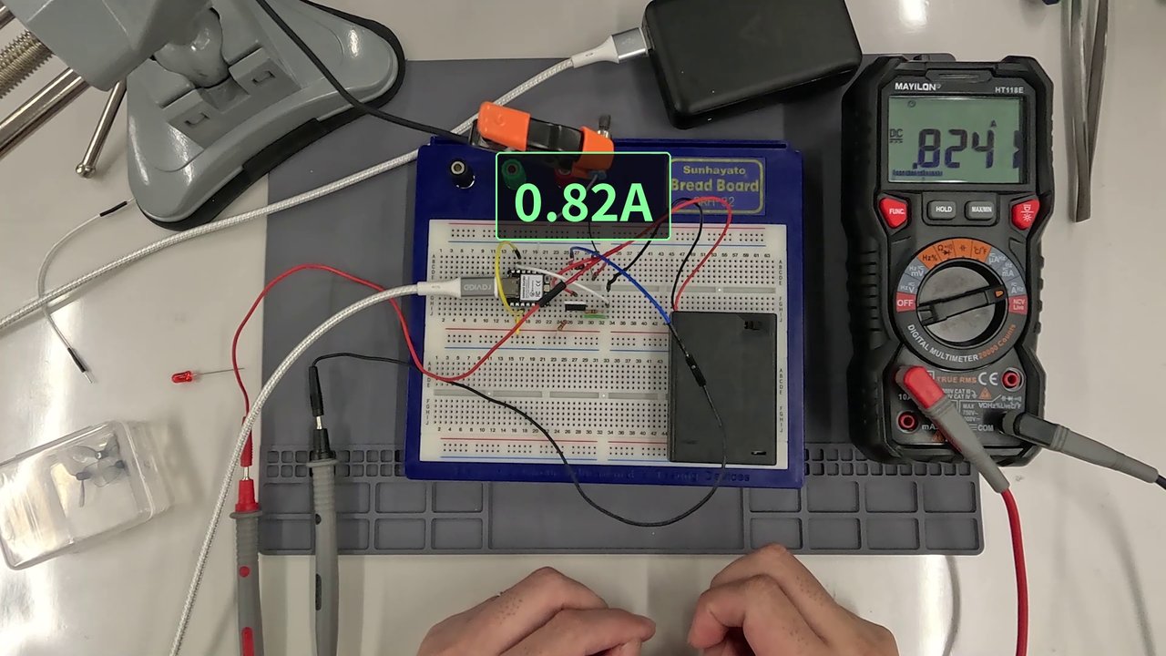 モーターの回路の電流をテスターで測ったところ。0.82A